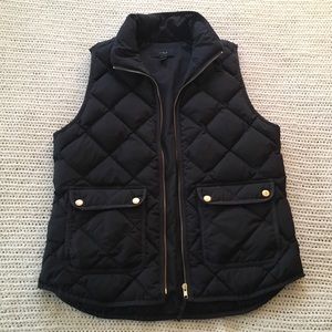 Small J Crew Black Puffer Feather Quilted Vest